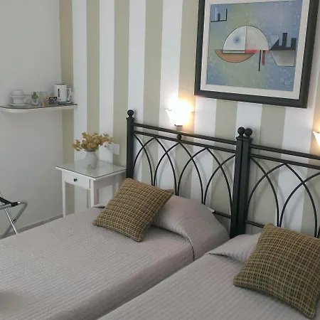 Cyclades Parikia (Paros)