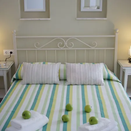 Cyclades Hotel 2*