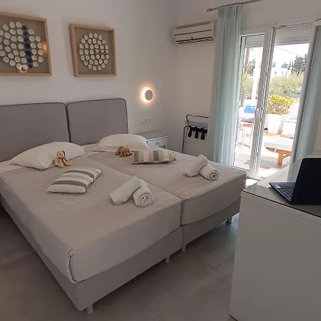 Hotel Cyclades 2*