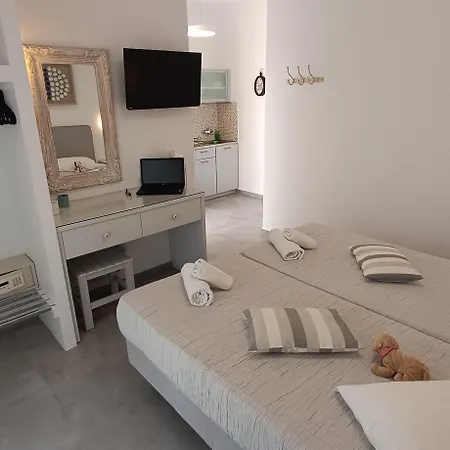 Hotel Cyclades