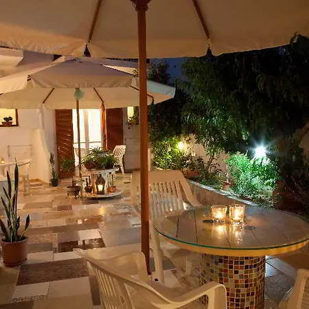 Cyclades Paro