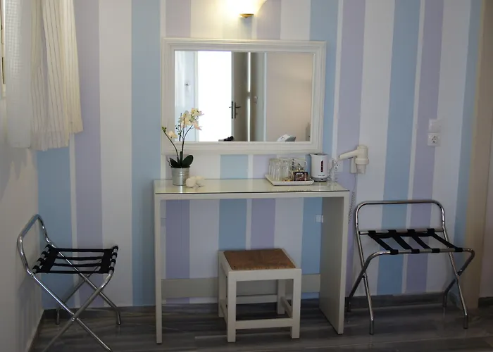 فندق Cyclades 2*